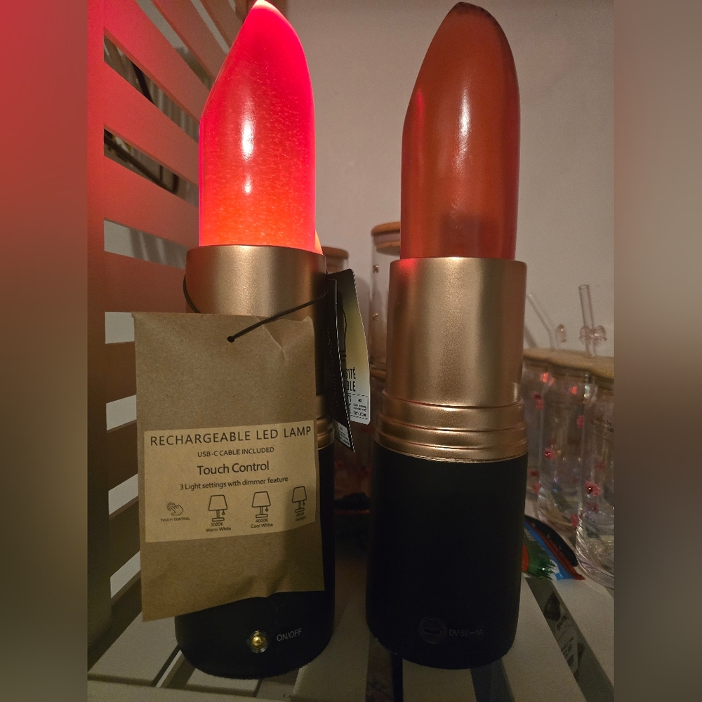 Rachel Lipstick Shaped LED Lamp in Red and Gold